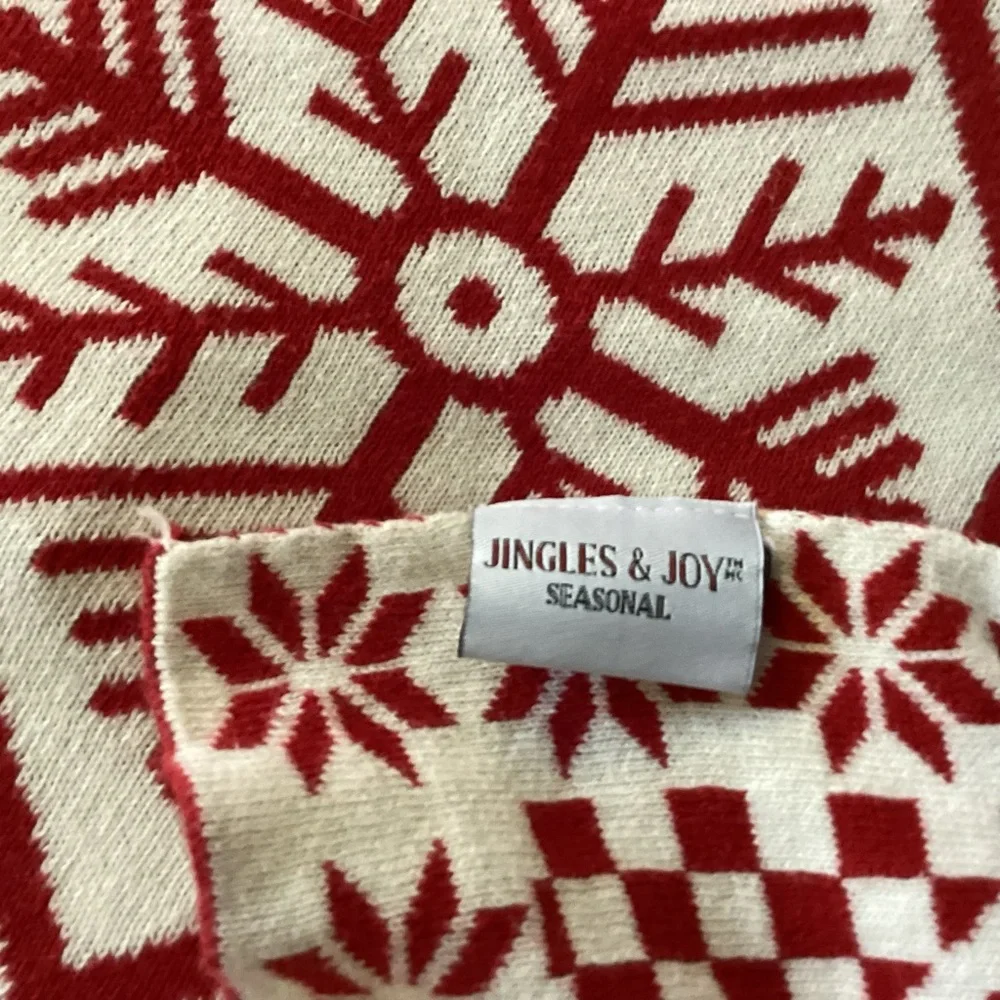 Jingles&Joy seasonal throw, 100% cotton